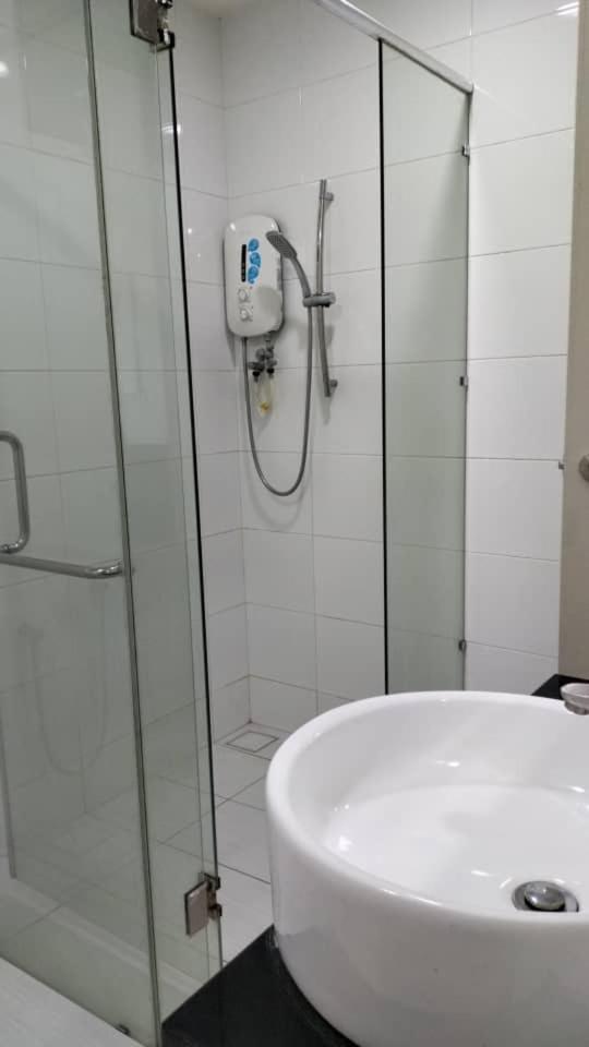 My Home The Wave Malacca Homestay エクステリア 写真